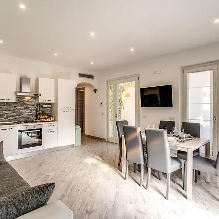 Casa vacanze Golden Lemon - Modern House In Countryside *