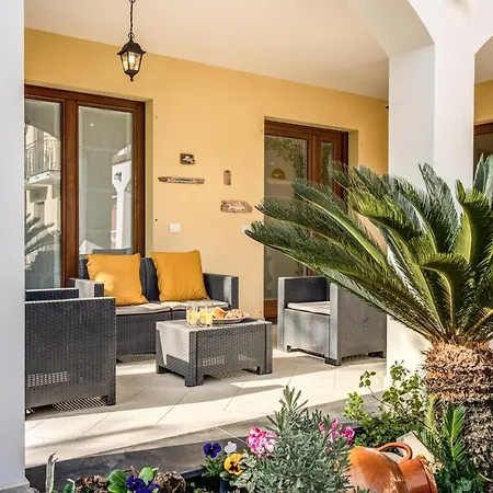 Golden Lemon - Modern House In Countryside Holiday home Sorrento