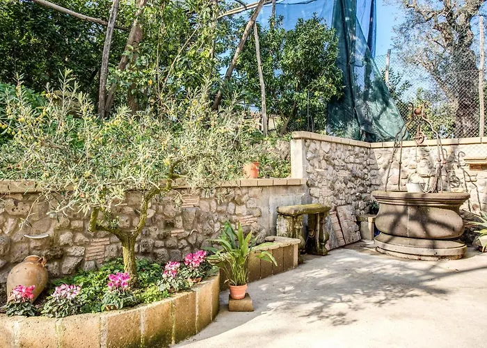 Golden Lemon - Modern House In Countryside * سورينتو