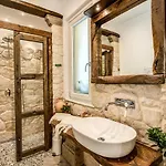 بيت للعطل Golden Lemon - Modern House In Countryside سورينتو